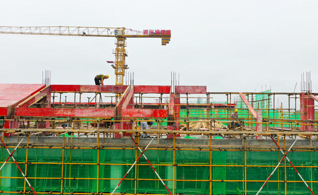 重点工程  学位建设  施工  校园建设