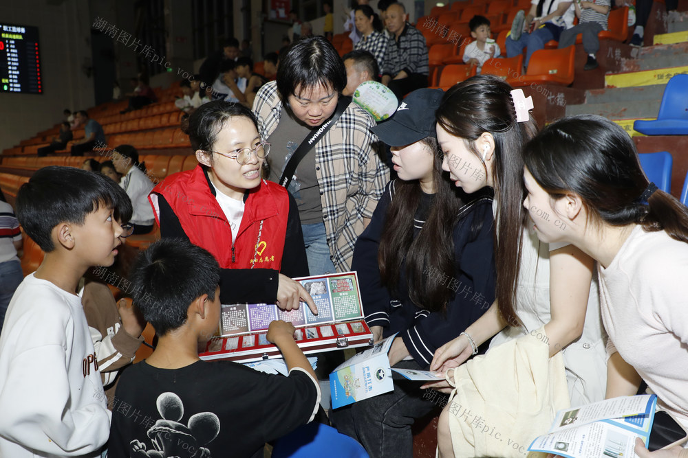 湖南 新田 禁毒宣传进赛场