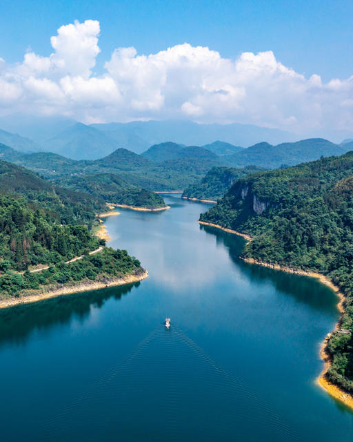 绿水青山  美丽乡村