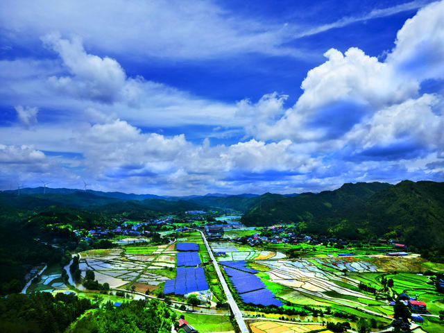 通道 青山 河流 民居 美丽 乡村 画卷