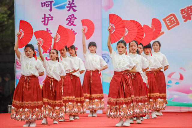 才艺 表演 舞台 学生 六一 学校 儿童节