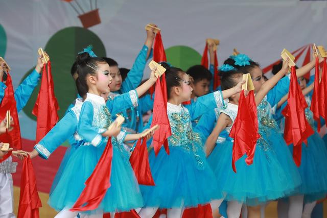 湘西 土家族 小学 六一 文艺 苗族 儿童节 汇演 学生 节目