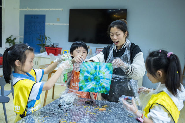 湖南娄底 非遗研学 乐享假期 “五一” 扎染知识