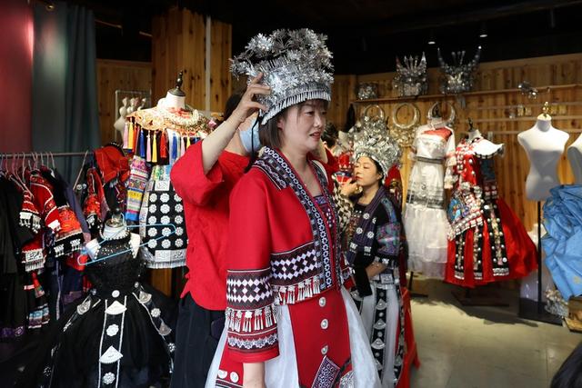 旅游、旅拍、消费新场景、服饰租赁、五一长假