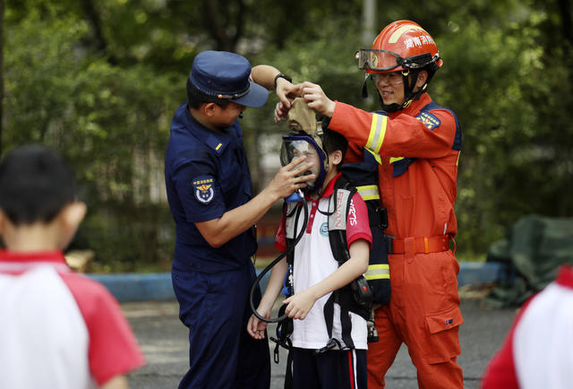 六一儿童节 消防开放日 消防安全 学生 安全自救能力