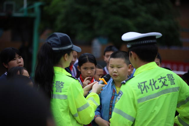 交通安全 校园 六一 交警 学生 安全 
