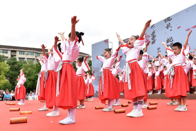 诵国学 迎六一