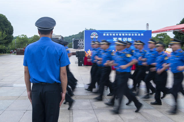 娄底  执法培训 军事训练