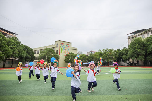 六一 儿童节 孩子 学生 奔跑 节日