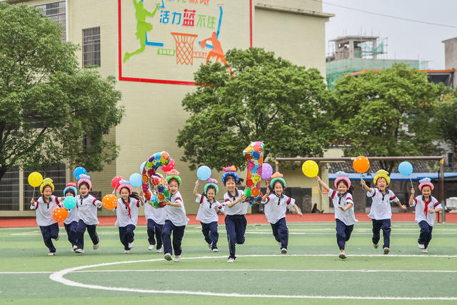 六一 儿童节 孩子 学生 奔跑 节日