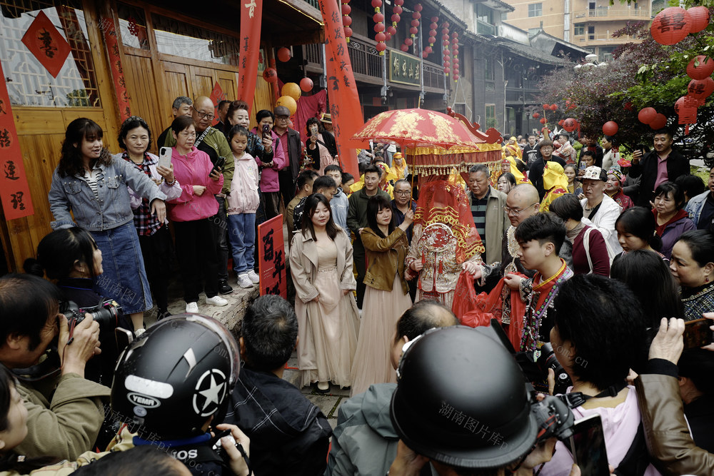  Chinese Wedding May Day