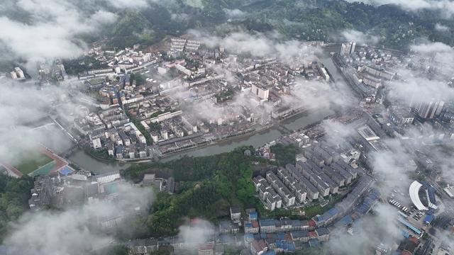 云雾  山城  侗乡  仙境
