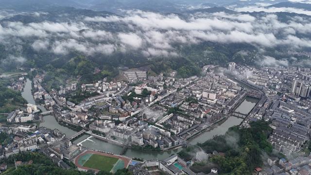 云雾  山城  侗乡  仙境
