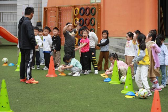 大学 足球 湘西 幼儿园 教练 理念 课程 小朋友 理念 训练 