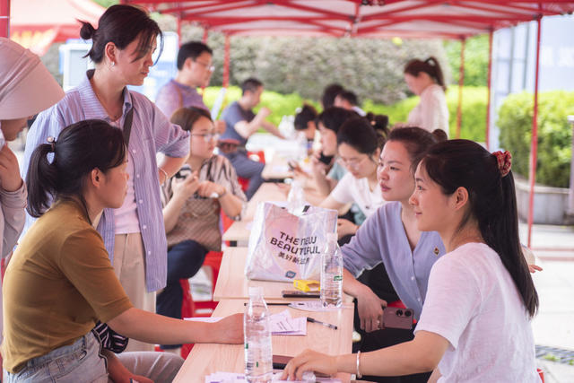 娄底 专场招聘 就业 民营企业 高校毕业生