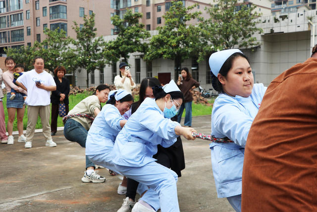 洪江市 5.12 护士节 趣味拔河
