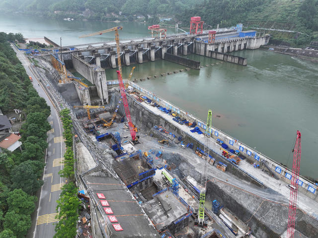 航道建设施工忙