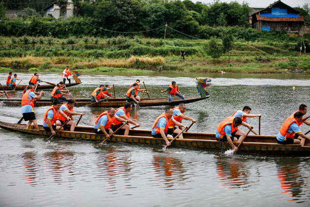 通道    侗族    划龙舟    庆端午