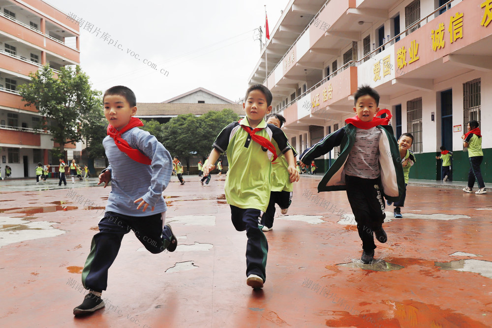 芷江路小学 课间 十分钟 运动