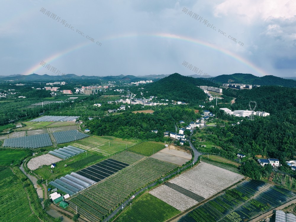 雨后  彩虹