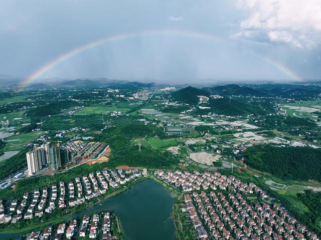 雨后  彩虹