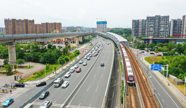 公路  城际铁路  地铁  交通