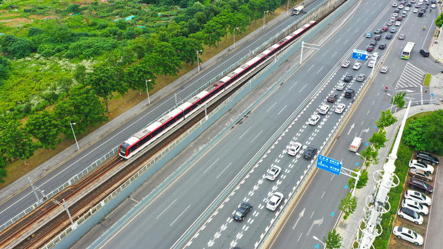 公路  城际铁路  地铁  交通