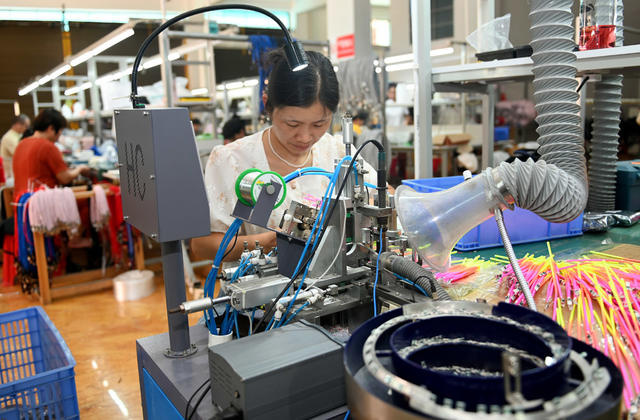 外贸经济 企业生产   外贸企业 工业   订单产品 外贸订单 生产  技术创新 产品升级 市场