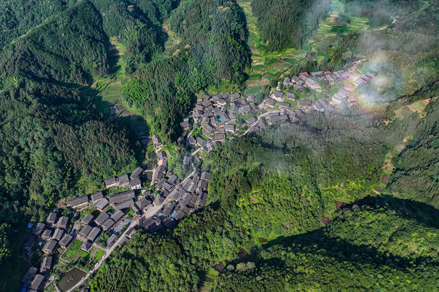 传统村落 旅游 特色民居 雾 古侗寨