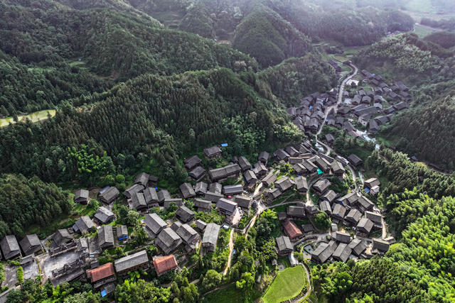 传统村落 旅游 特色民居 雾 古侗寨