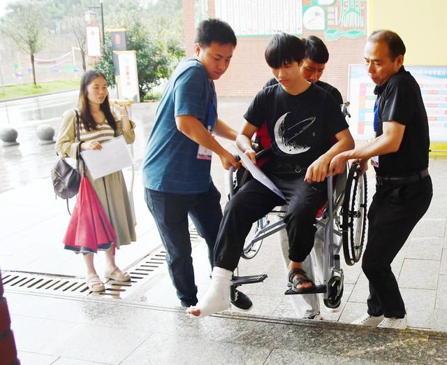 暖心护中考