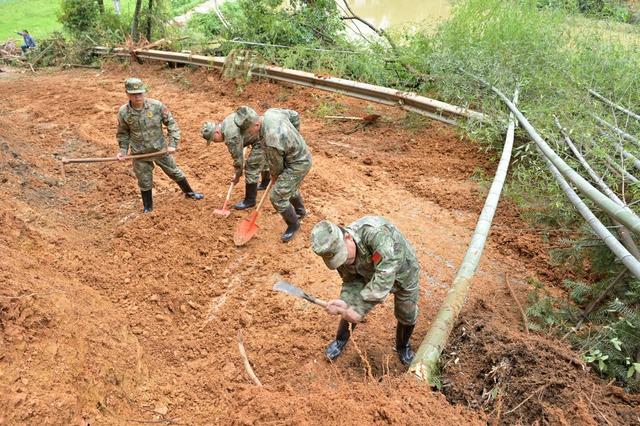 山体滑坡  气象  自然灾害  抢险  道路