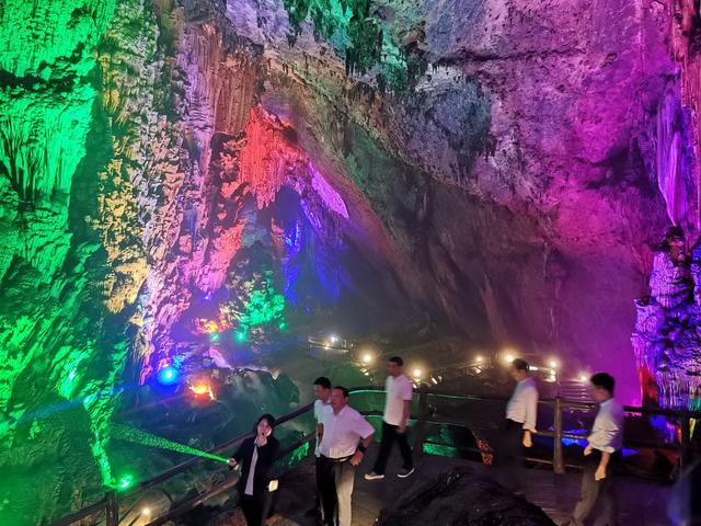 溶洞 旅游 东江湖  兜率岩