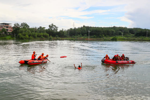 防汛  抗洪  防溺水  救援  演练