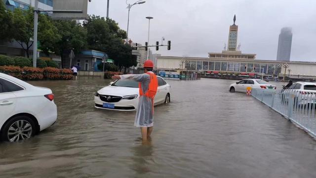 中建五局；抗洪救灾