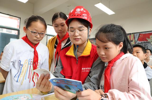 用电知识进校园 护航安全助成长