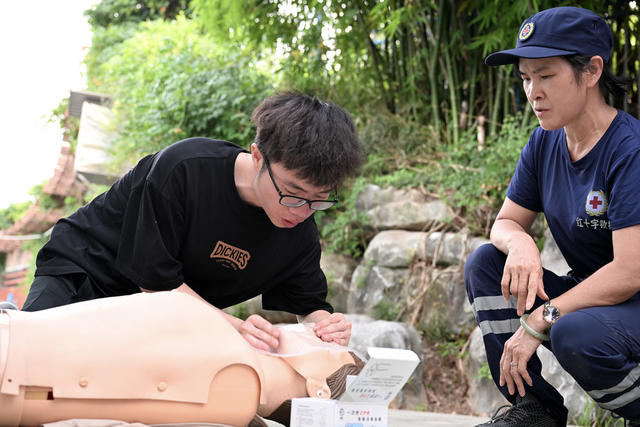 资兴 防溺水 青少年 游泳