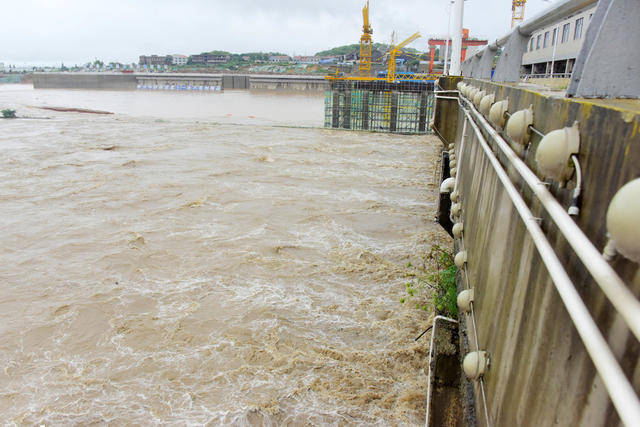 澧水  强降雨  洪峰  电站  大坝  泄洪闸  安全保障