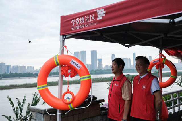 党员，志愿者， 防汛，值守