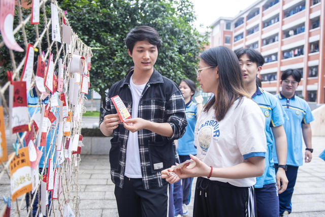 娄底 高考 高三 “祝福团”
