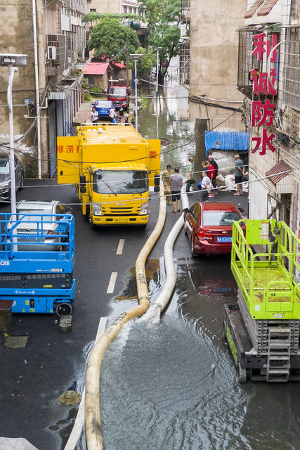 湖南娄底 排涝除险  强降雨 保安全