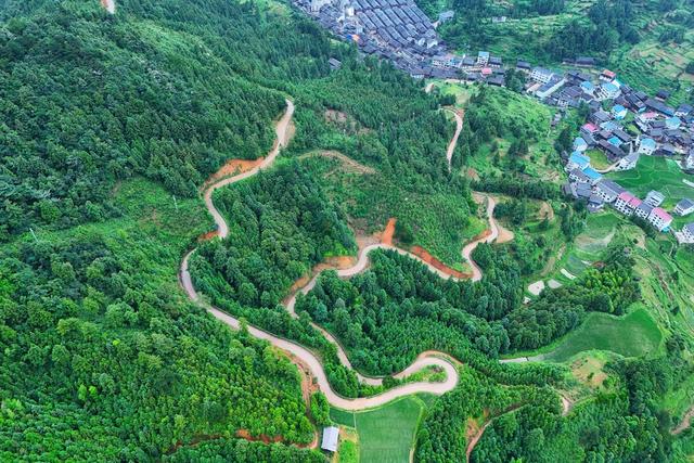 农村公路、交通、村组路、致富、出行