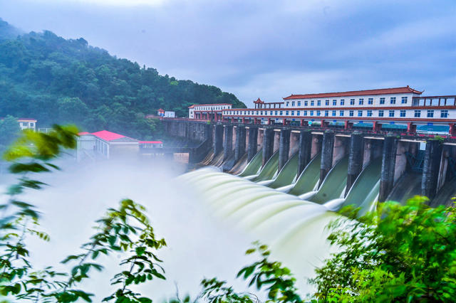 防汛  暴雨 天气  泄洪  水府庙水库