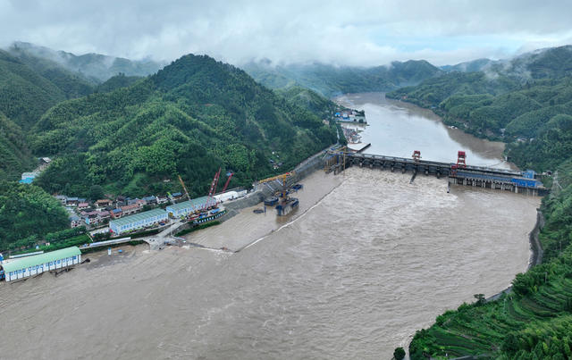 党建引领  安全度汛