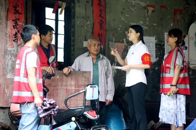 防汛、党员干部、抗灾、安全排查、排险