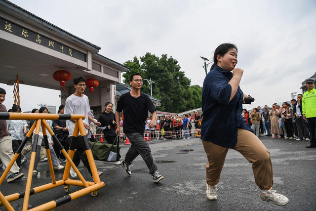 高考 考生 第一天