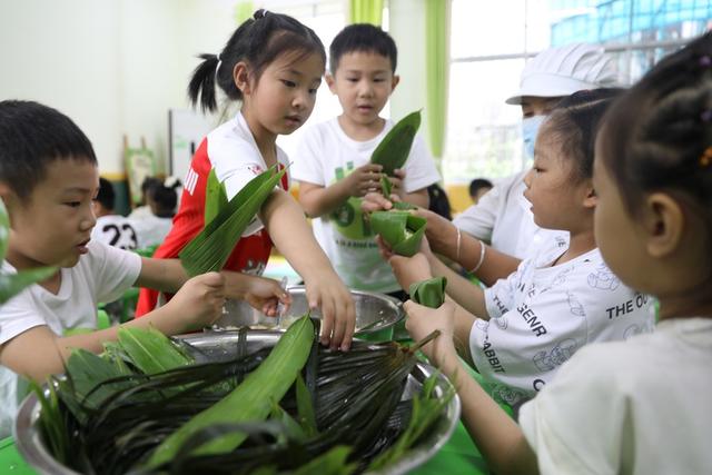 端午 土家族 湖南 幼儿园 苗族 湘西 小朋友 龙舟 粽子 彩蛋 