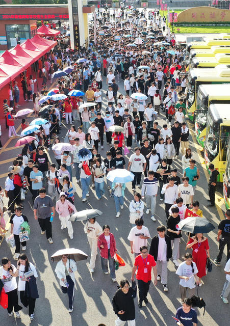 嘉禾：高考首日   考生自信