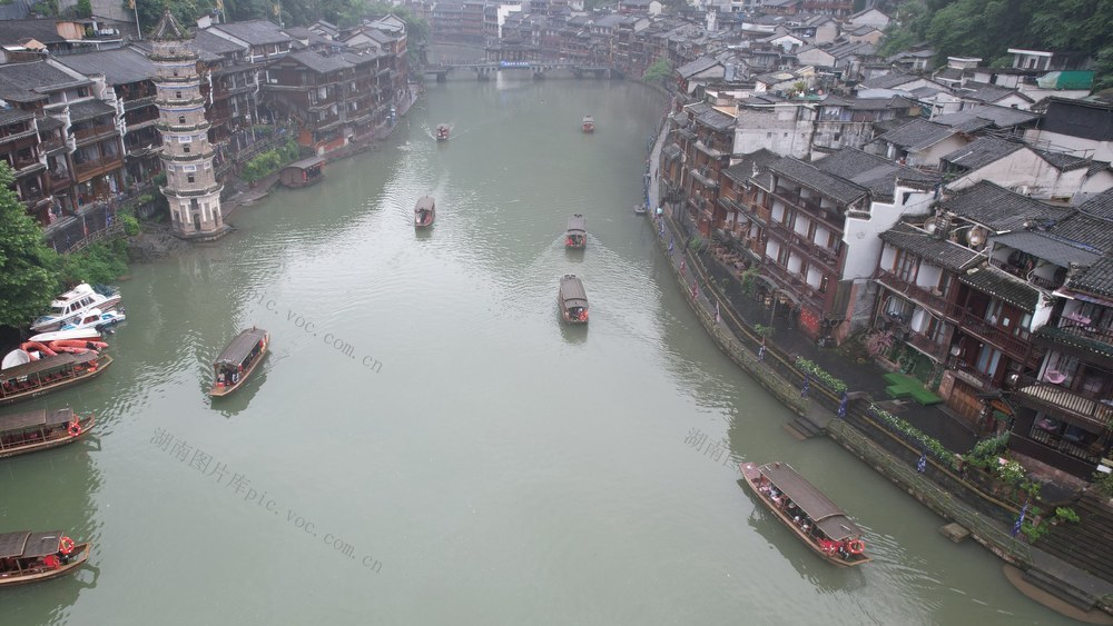 古城 湖南 土家族 凤凰 苗族 湘西 游客 假期 风情 民俗 泛舟 跳岩 栈道 端午 假期