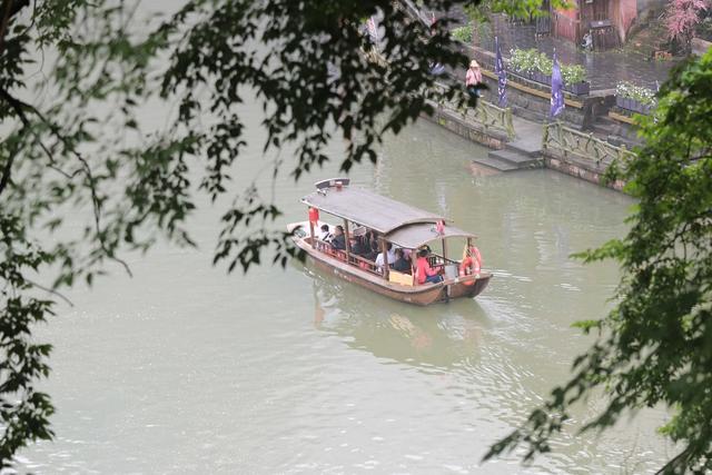 古城 湖南 土家族 凤凰 苗族 湘西 游客 假期 风情 民俗 泛舟 跳岩 栈道 端午 假期